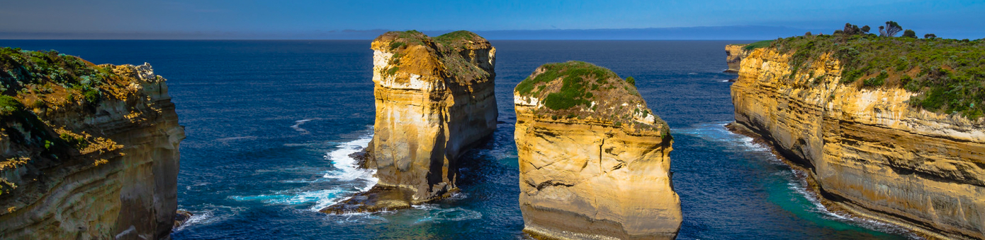 Image of ocean coastline.